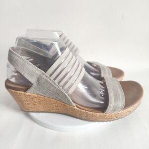 Skechers Sandals Womens 10 Taupe Cali Beverlee‎ Smitten Kitten Wedge Shoe 38527